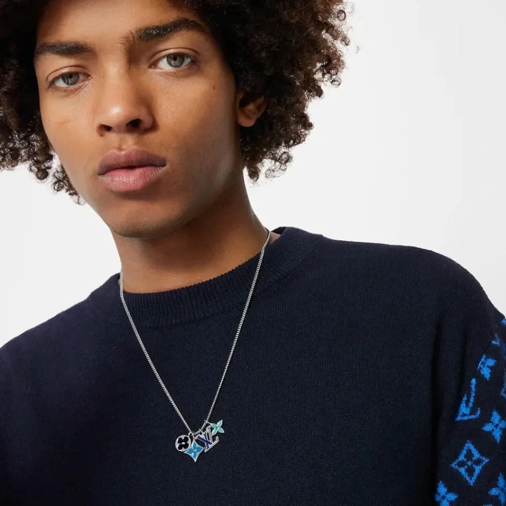 LV Instinct Enamelled Charm Necklace Silver and 4 shades of Blue - Picture 2 of 9